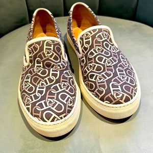 Beautiful Hermes slip ons gently worn a few times